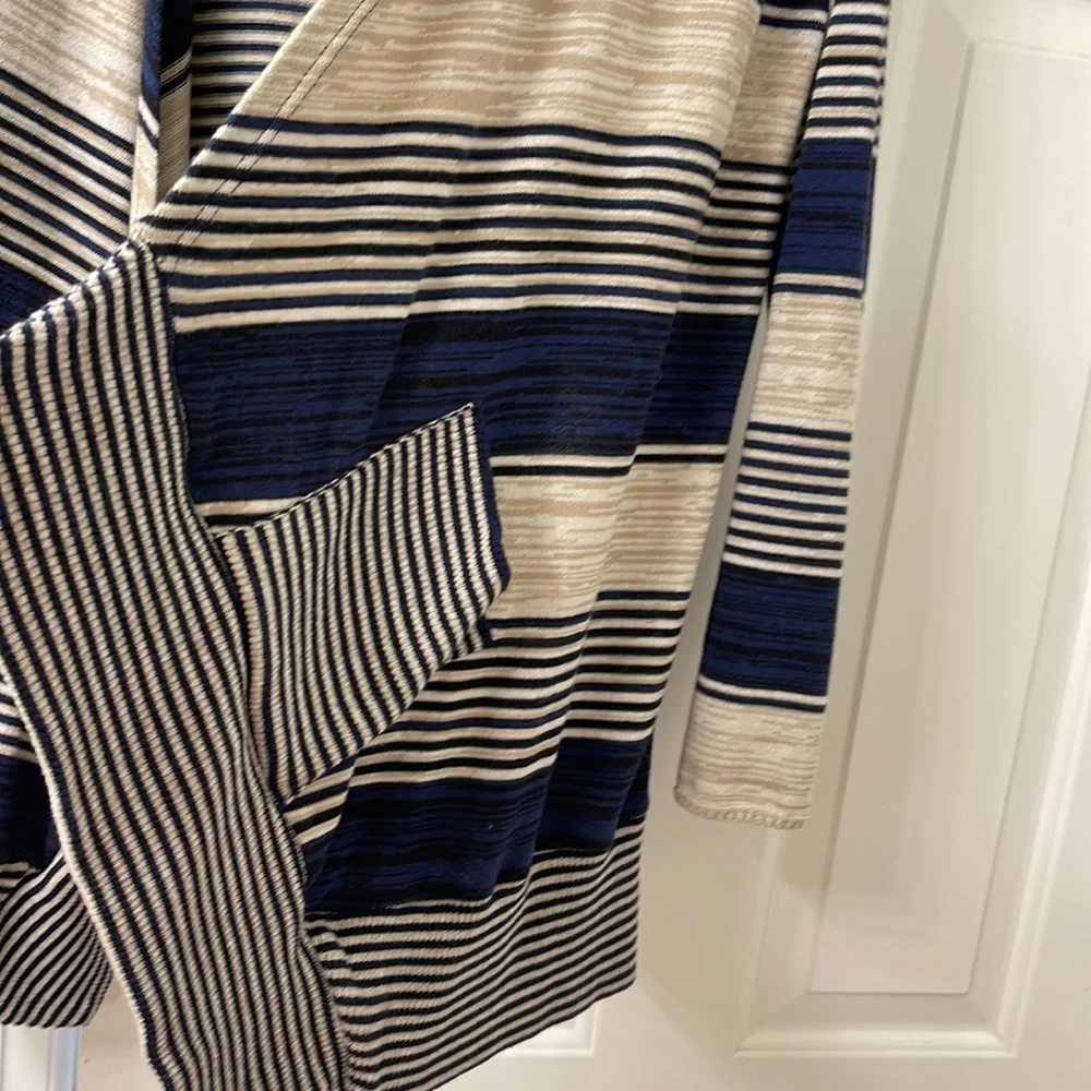 # Pankhurst cardigan. - Picture 10 of 11